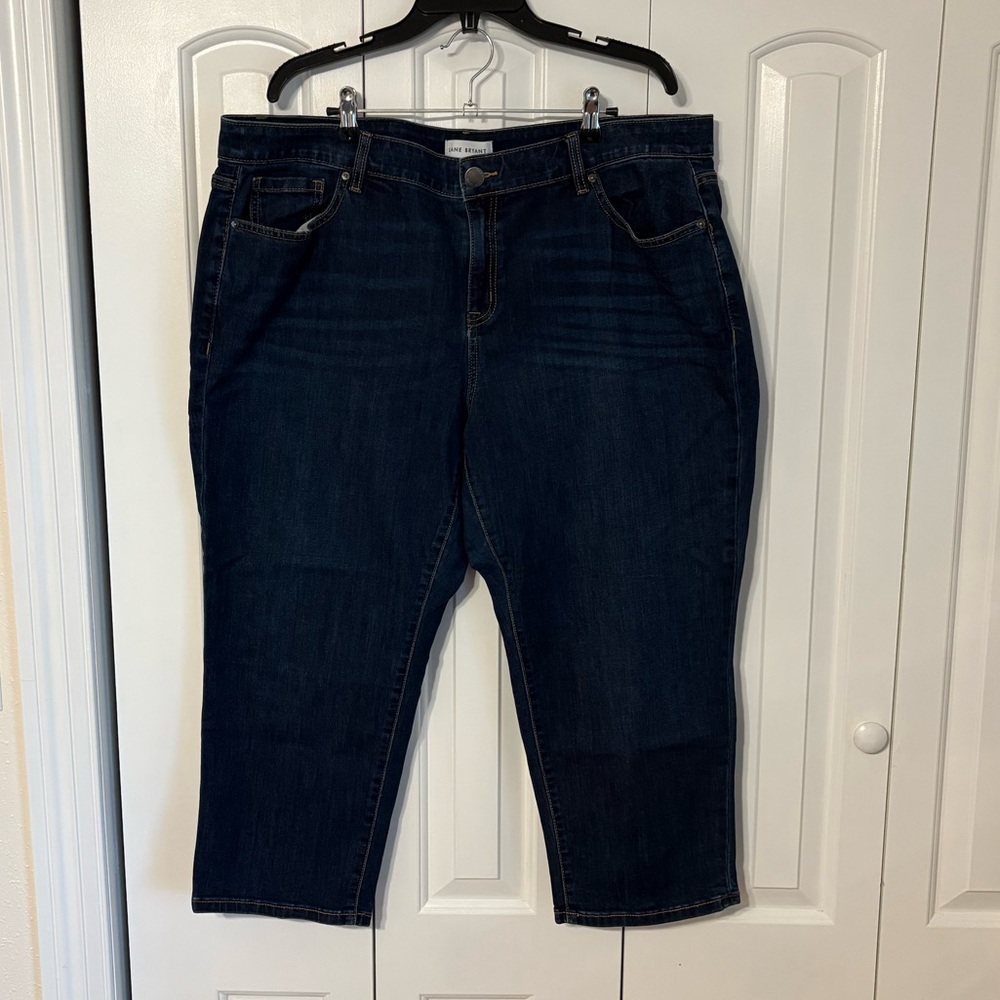 Lane Bryant- size 20 mid-rise girlfriend crop